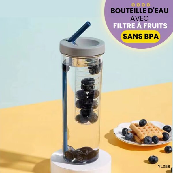 Bouteille d'eau avec infuseur à fruits et paille YL289